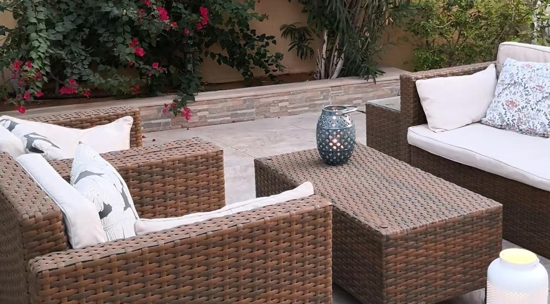 How to keep cats off your outdoor furniture？